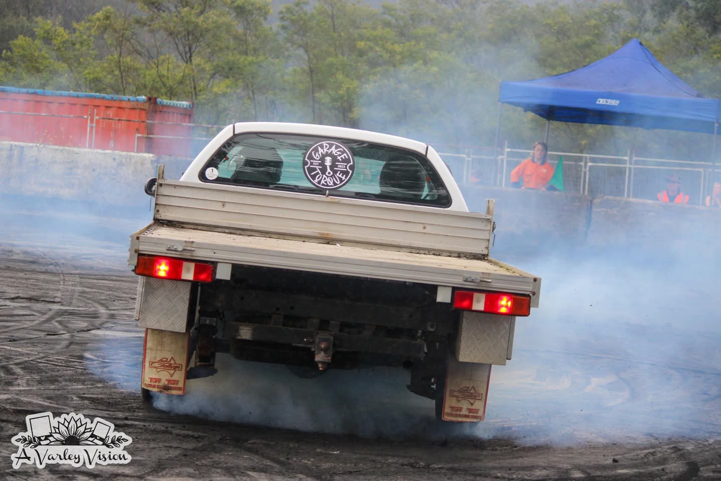 GT LOGO STICKER - Large Circle 300mm